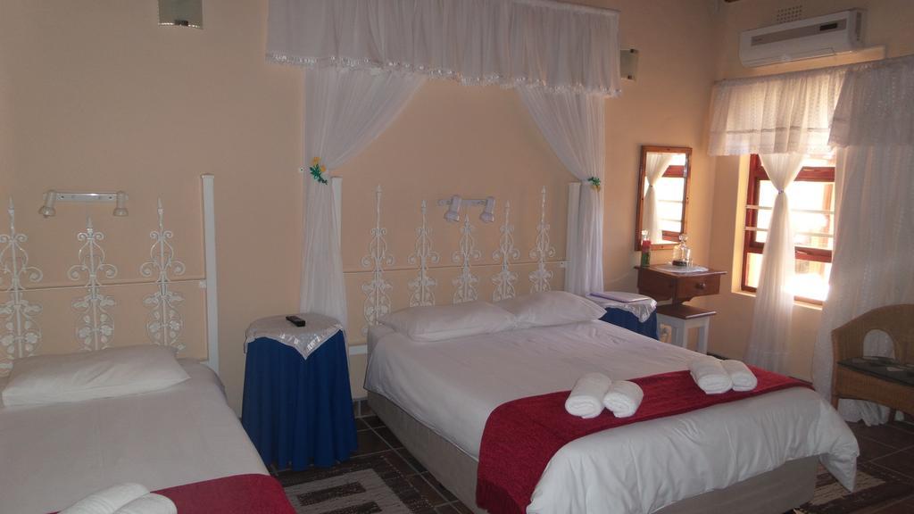 Sir Lambert'S Guesthouse Lambertʼs Bay الغرفة الصورة